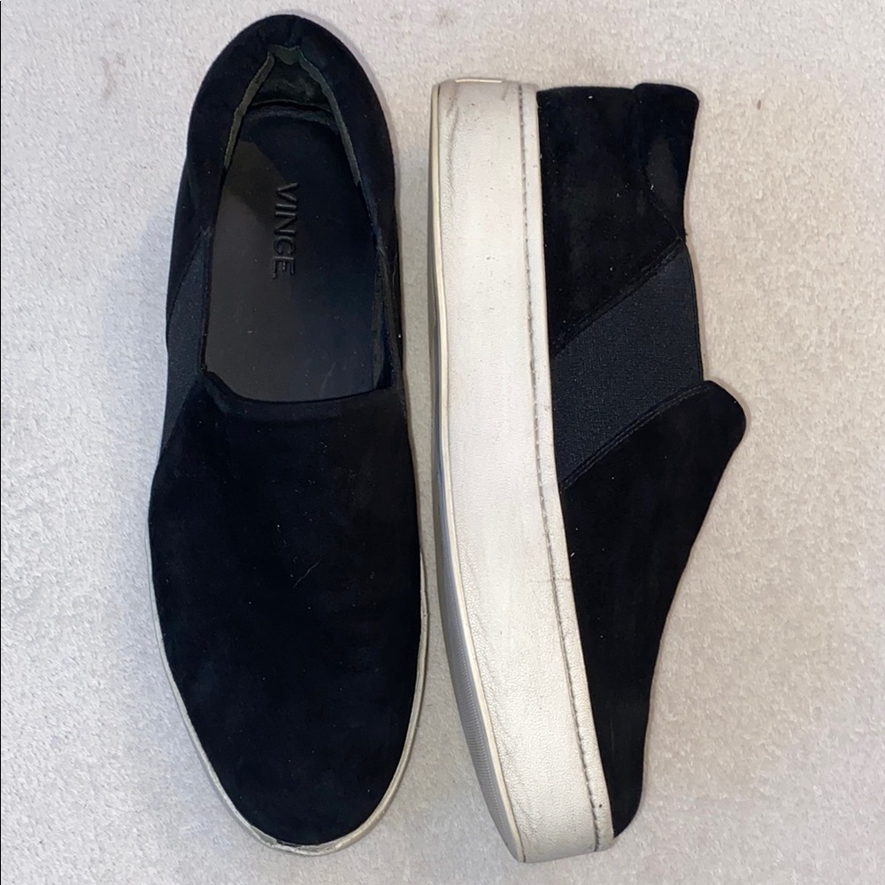 Vince women’s Warren Black Suede Platform Slip-On Sneakers Sz 10